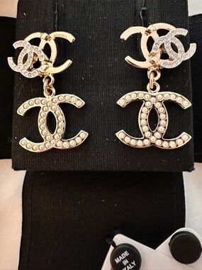 NWT CHANEL Triple CC Drop Earrings Gold, Silver, Pearl, Crystal. NIB FULL SET